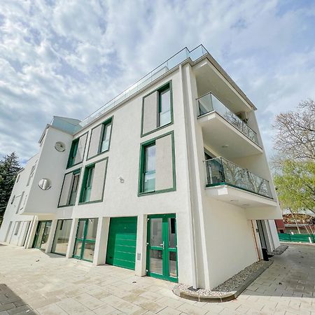 Villa Bauhaus Gold Siófok Eksteriør bilde