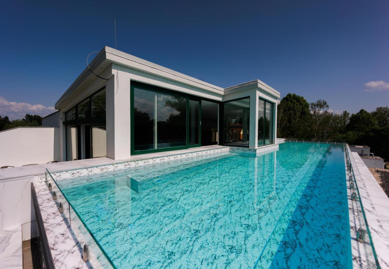 Villa Bauhaus Gold Siófok Eksteriør bilde